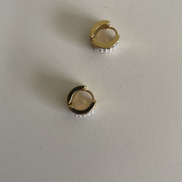 Earrings - Picture 3 of 5